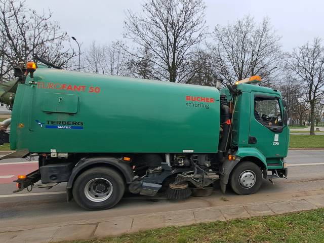 Letnie utrzymanie czystości